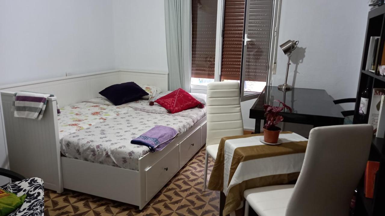 Las Golondrinas Habitacion En Piso Centrico Para Una O Dos Personas Сарагоса Екстер'єр фото