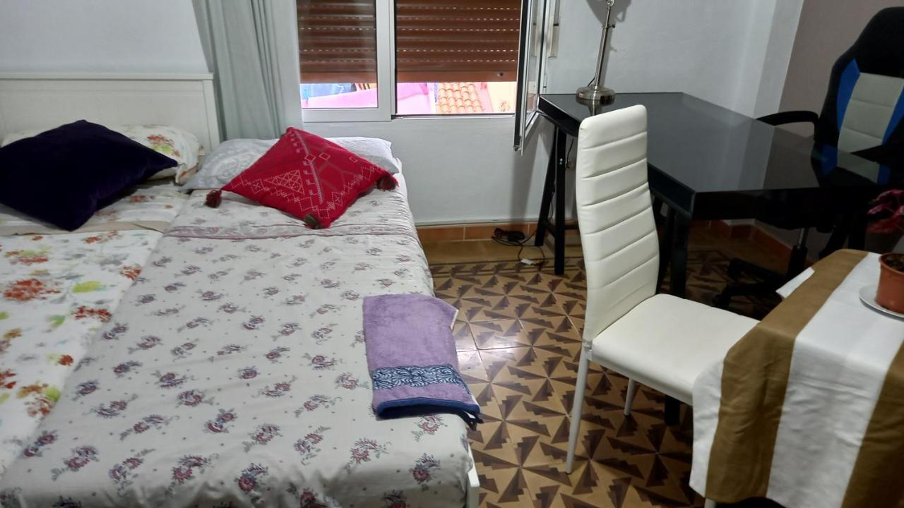 Las Golondrinas Habitacion En Piso Centrico Para Una O Dos Personas Сарагоса Екстер'єр фото