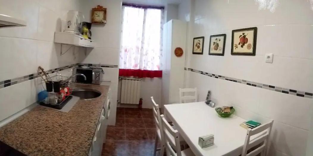 Las Golondrinas Habitacion En Piso Centrico Para Una O Dos Personas Сарагоса Екстер'єр фото